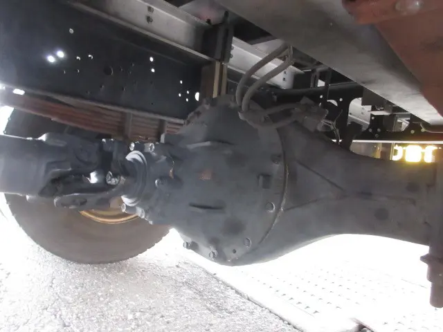 いすゞ フォワード 2RG-FRR90S2(2WD)の写真37