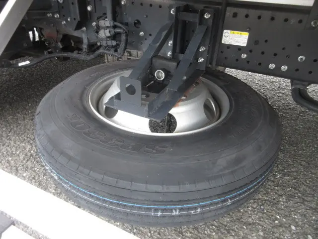 いすゞ フォワード 2RG-FRR90S2(2WD)の写真42