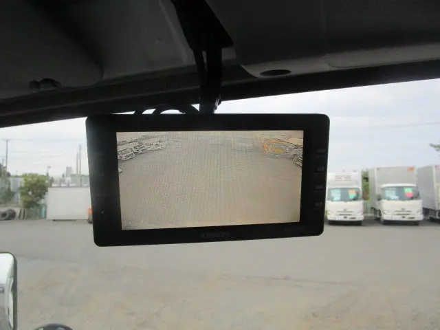 いすゞ エルフ BKG-NMR85AN(2WD)の写真18