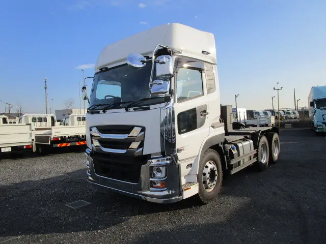 いすゞ ギガ 2DG-EW6ELH(6x4)の写真1