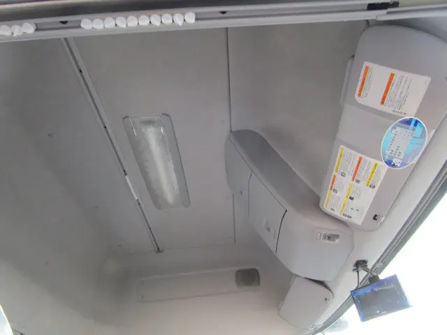 いすゞ ギガ 2DG-EW6ELH(6x4)の写真19