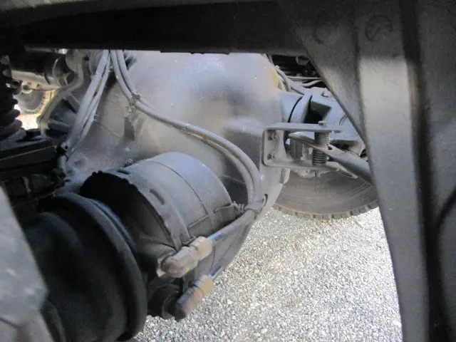 いすゞ ギガ 2DG-EW6ELH(6x4)の写真32