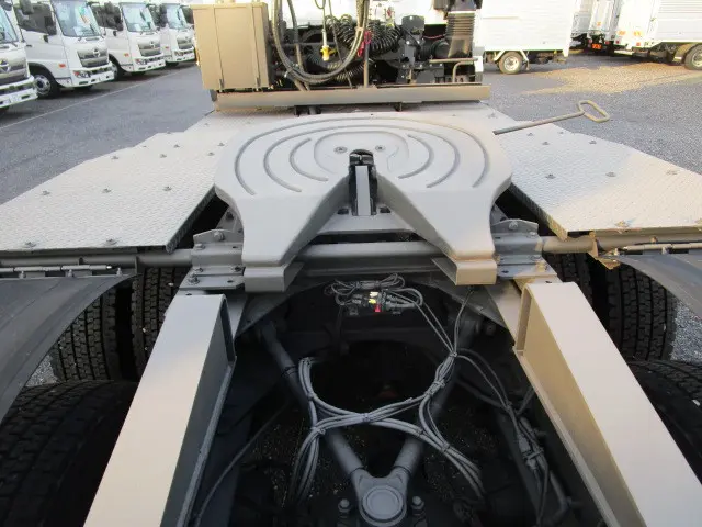 いすゞ ギガ 2DG-EW6ELH(6x4)の写真47