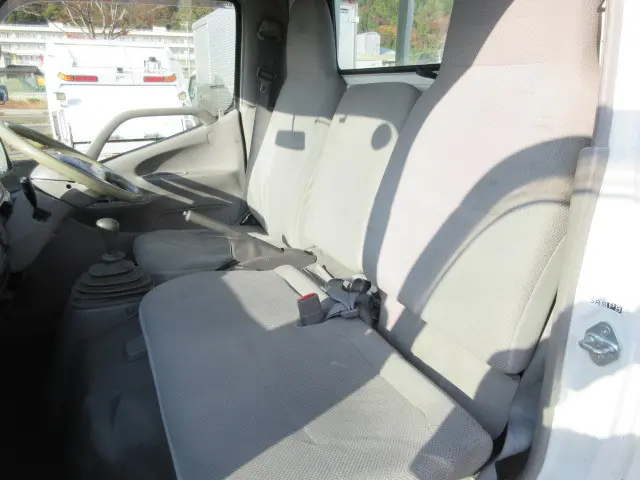 トヨタ トヨエース QDF-KDY231(2WD)の写真17