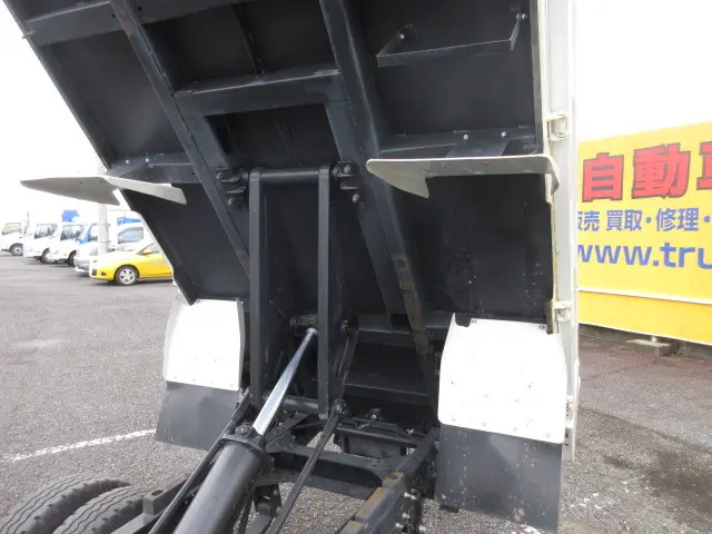 いすゞ エルフ 2RG-NJR88AD(2WD)の写真13