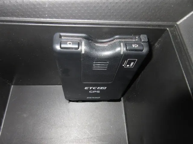 いすゞ エルフ 2RG-NJR88AD(2WD)の写真22