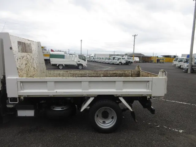 いすゞ エルフ 2RG-NJR88AD(2WD)の写真38