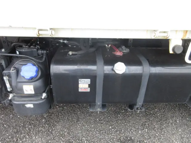 いすゞ エルフ 2RG-NJR88AD(2WD)の写真41