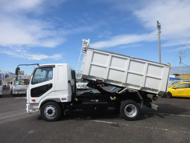 三菱 ファイター TKG-FK62FY(2WD)の写真12