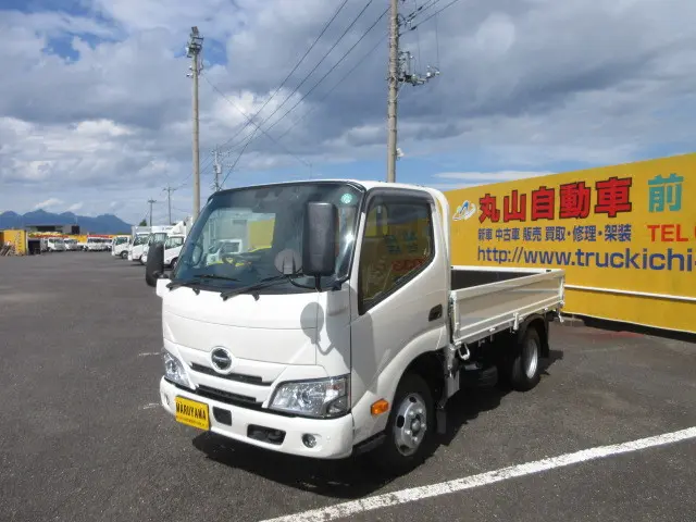 日野 デュトロ 2KG-XZC605M(2WD)の写真1