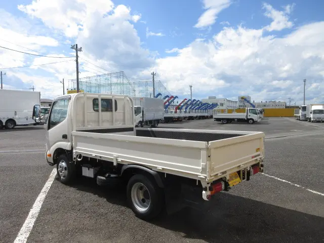 日野 デュトロ 2KG-XZC605M(2WD)の写真3