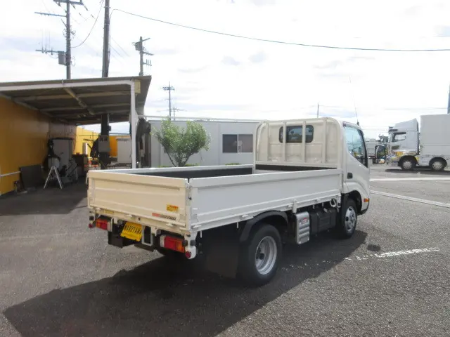 日野 デュトロ 2KG-XZC605M(2WD)の写真4