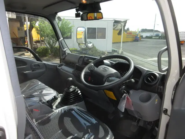 日野 デュトロ 2KG-XZC605M(2WD)の写真14