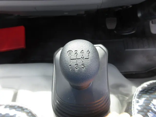 日野 デュトロ 2KG-XZC605M(2WD)の写真18