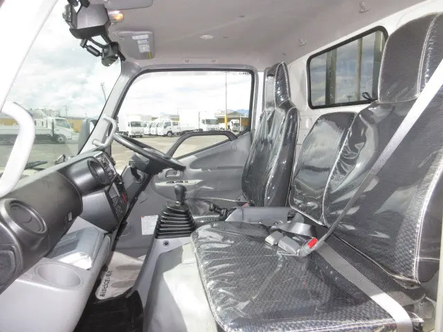 日野 デュトロ 2KG-XZC605M(2WD)の写真20