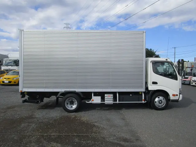 日野 デュトロ 2RG-XZU655M(2WD)の写真6