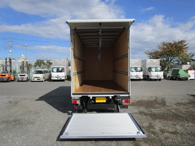 日野 デュトロ 2RG-XZU655M(2WD)の写真8