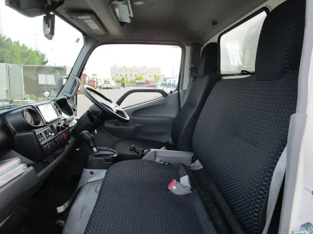 日野 デュトロ 2RG-XZU655M(2WD)の写真21