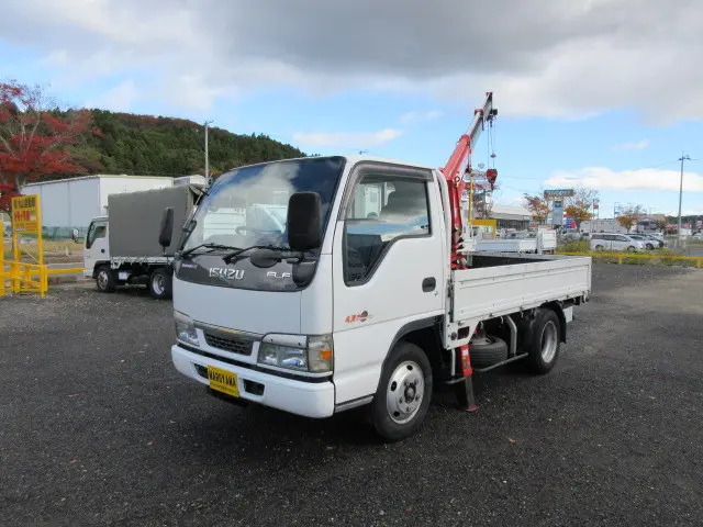 いすゞ エルフ KR-NKR81EA(2WD)の写真7