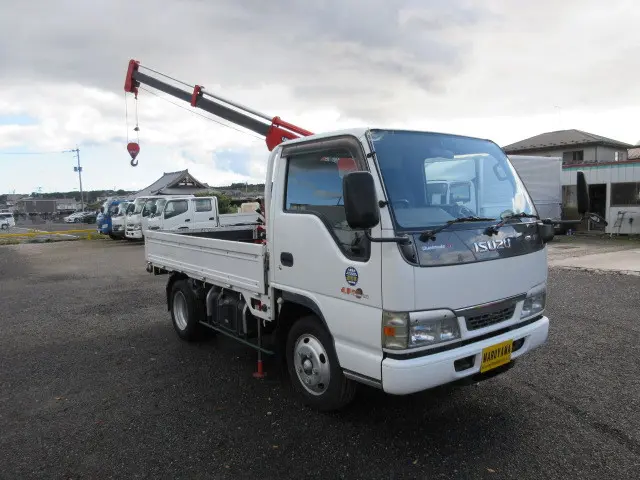 いすゞ エルフ KR-NKR81EA(2WD)の写真8