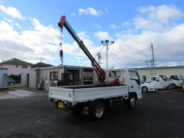 いすゞ エルフ KR-NKR81EA(2WD)の写真10