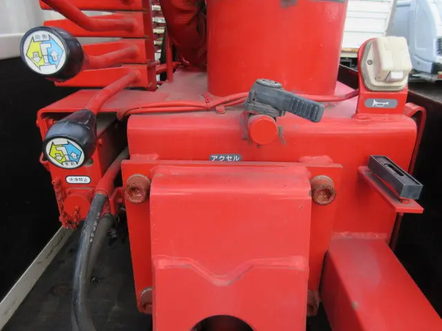 いすゞ エルフ KR-NKR81EA(2WD)の写真38