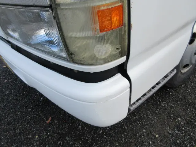 いすゞ エルフ KR-NKR81EA(2WD)の写真46