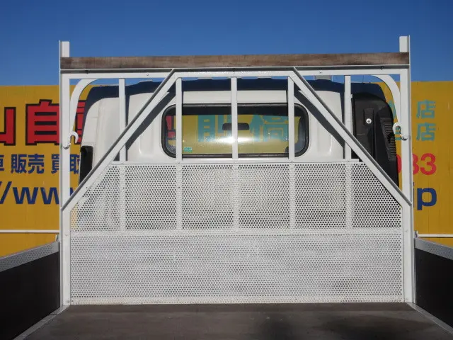 いすゞ エルフ BKG-NPR85AN(2WD)の写真12