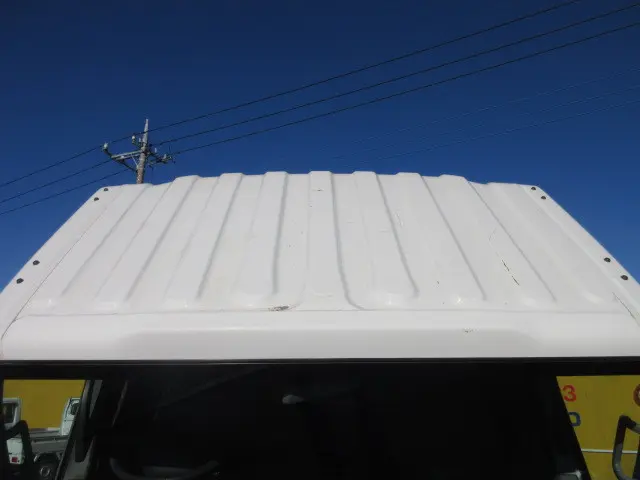 いすゞ エルフ BKG-NPR85AN(2WD)の写真14