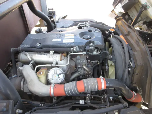 いすゞ エルフ BKG-NPR85AN(2WD)の写真26