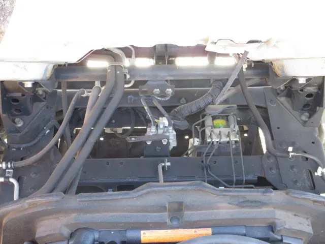 いすゞ エルフ BKG-NPR85AN(2WD)の写真29