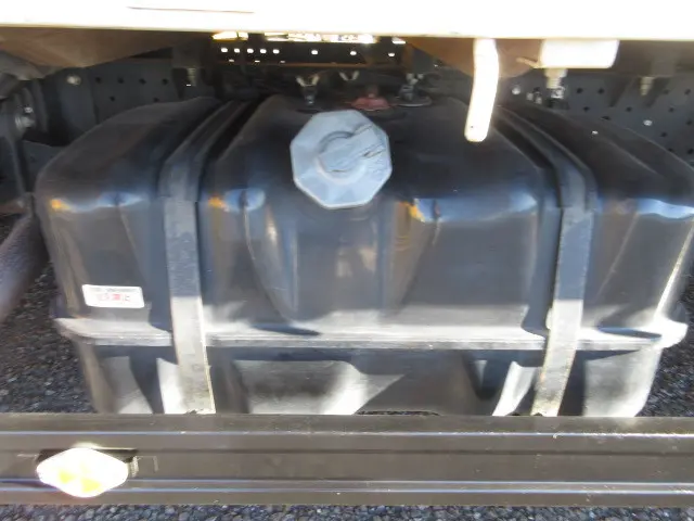 いすゞ エルフ BKG-NPR85AN(2WD)の写真37