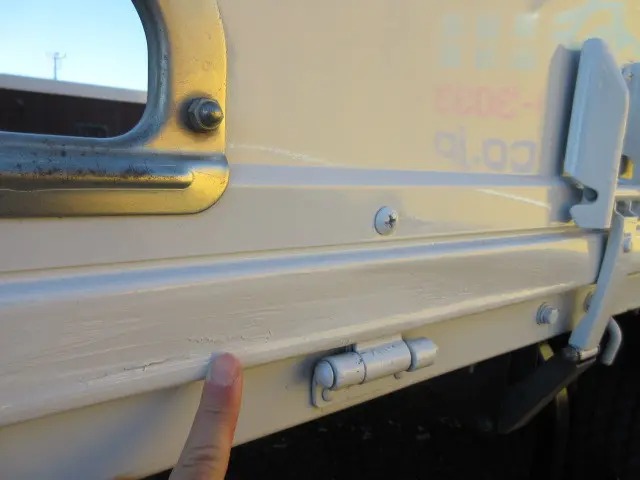 いすゞ エルフ BKG-NPR85AN(2WD)の写真48