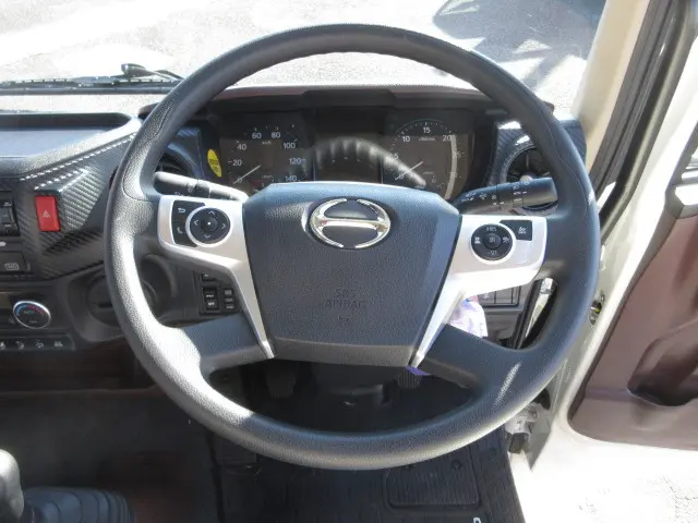 日野 レンジャー 2KG-FE2ACG(2WD)の写真13