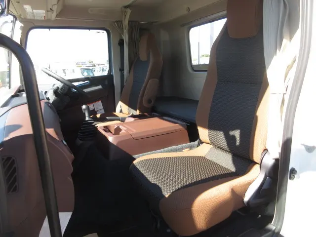 日野 レンジャー 2PG-FD2ABG(2WD)の写真25