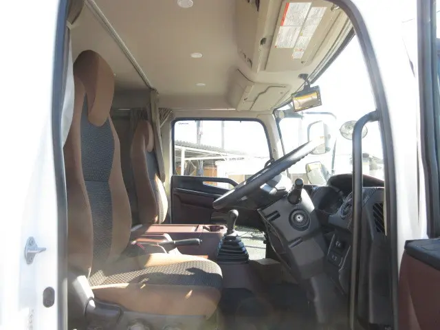 日野 レンジャー 2PG-FD2ABG(2WD)の写真14