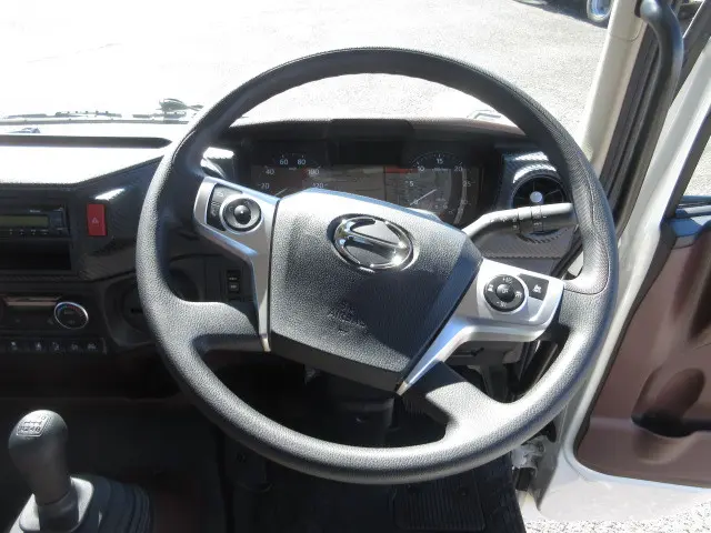 日野 レンジャー 2PG-FD2ABG(2WD)の写真15