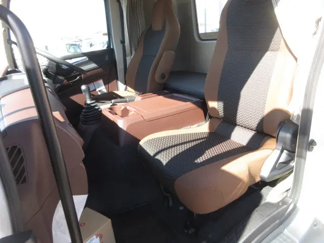 日野 レンジャー 2PG-FD2ABG(2WD)の写真24