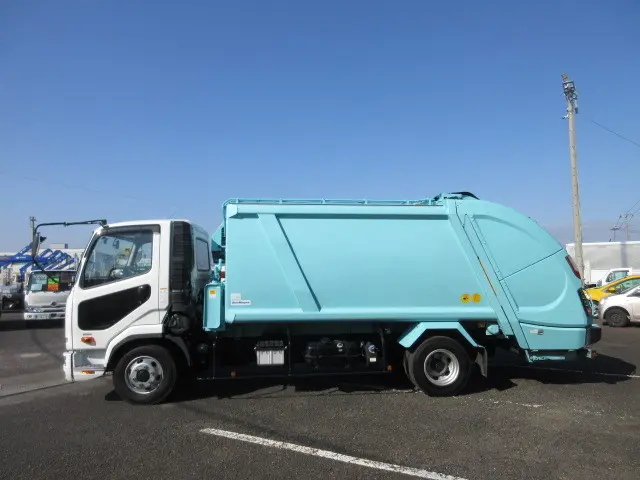 三菱 ファイター 2KG-FK72F(2WD)の写真5