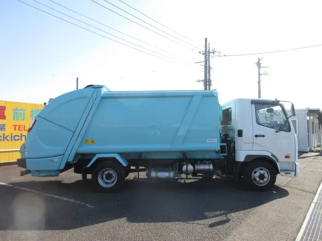 三菱 ファイター 2KG-FK72F(2WD)の写真6