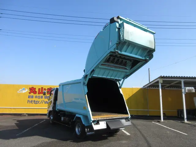 三菱 ファイター 2KG-FK72F(2WD)の写真8