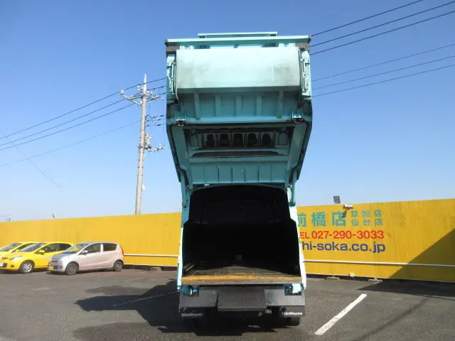 三菱 ファイター 2KG-FK72F(2WD)の写真9