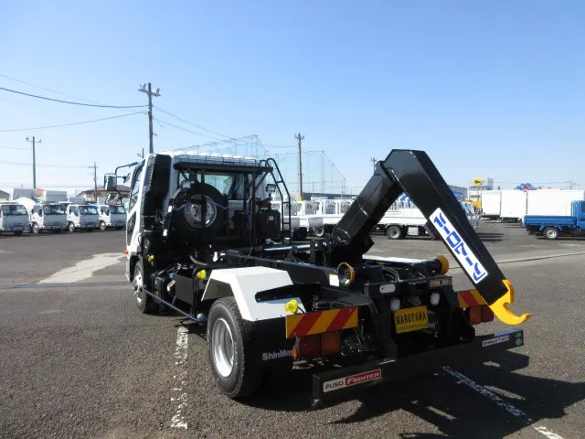 三菱 ファイター 2KG-FK72F(2WD)の写真13