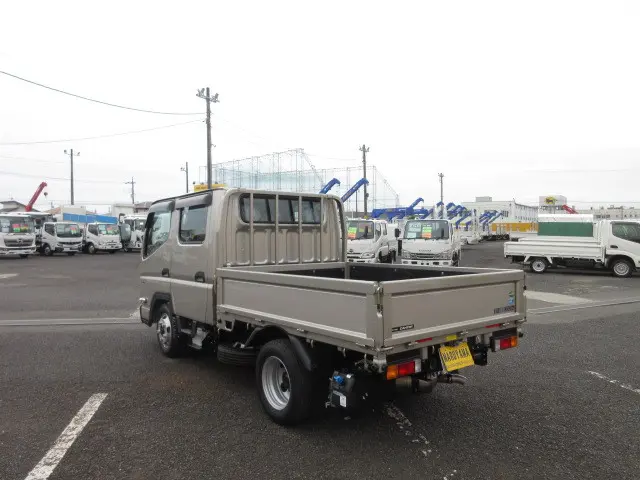 三菱 キャンター 2RG-FBA20(2WD)の写真3