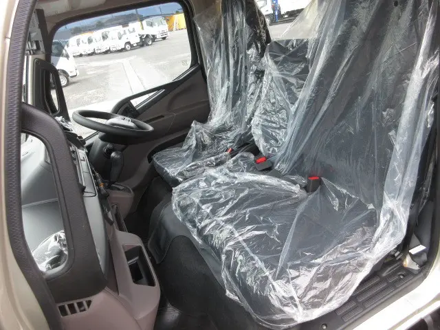 三菱 キャンター 2RG-FBA20(2WD)の写真26