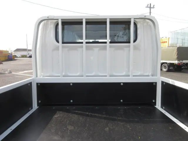 三菱 キャンター 2RG-FBA20(2WD)の写真11