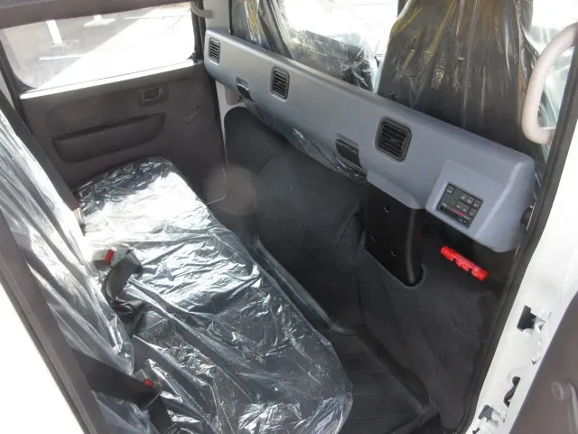 三菱 キャンター 2RG-FBA20(2WD)の写真29