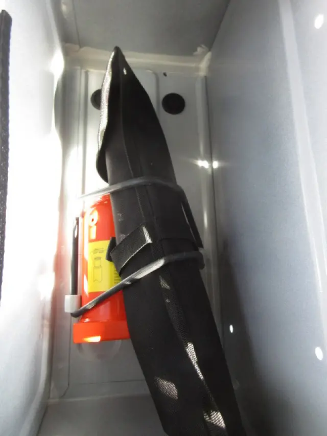 三菱 キャンター 2RG-FBA20(2WD)の写真33