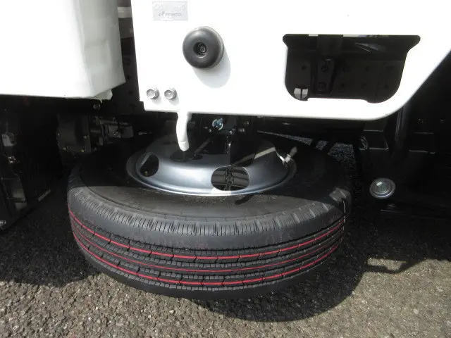 三菱 キャンター 2RG-FBA20(2WD)の写真45