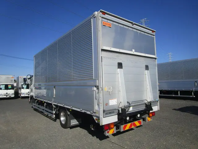 いすゞ フォワード 2PG-FRR90T2(2WD)の写真4